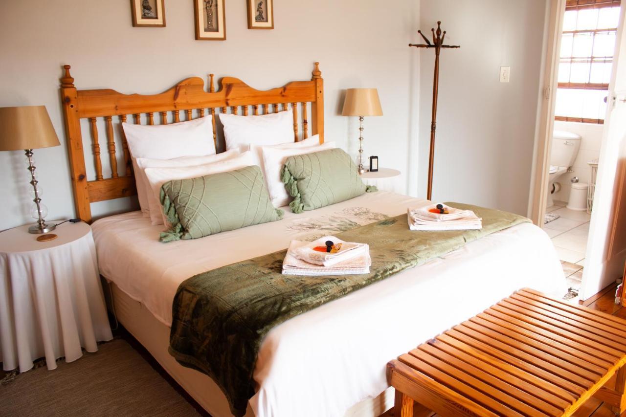 De Oude Yotclub Bed & Breakfast Oudtshoorn Exterior photo